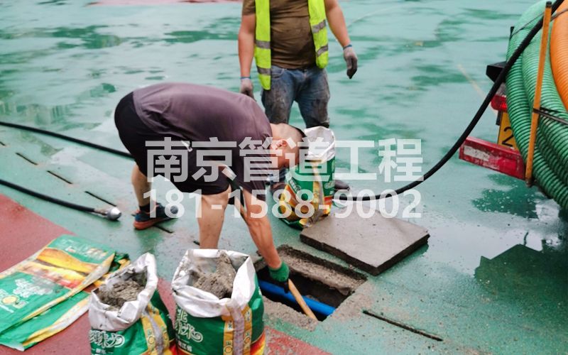 上首村管道清淤