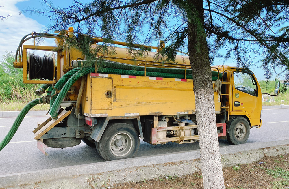 上首村清洗抽粪车