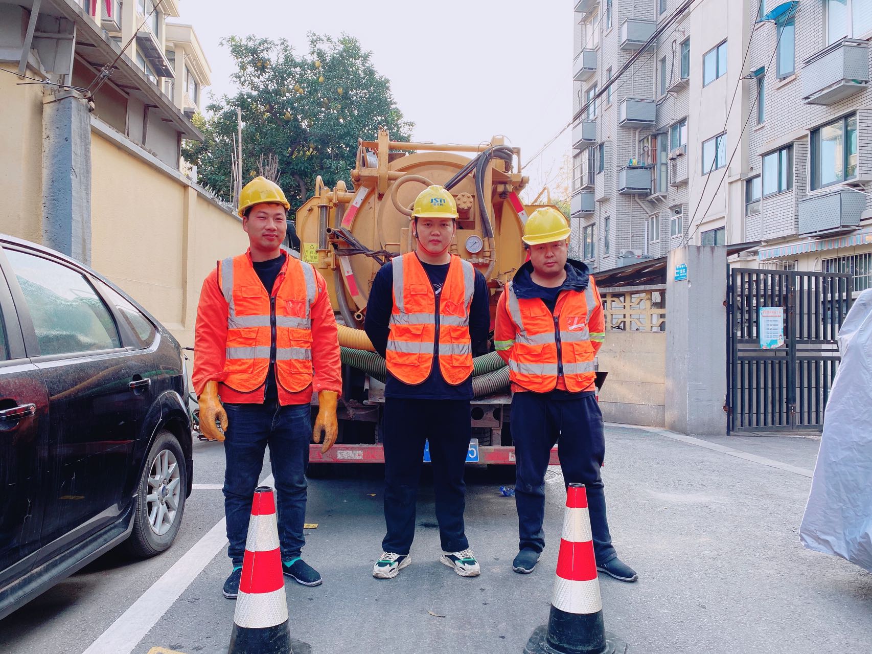上首村南京某小区管道清淤检测施工